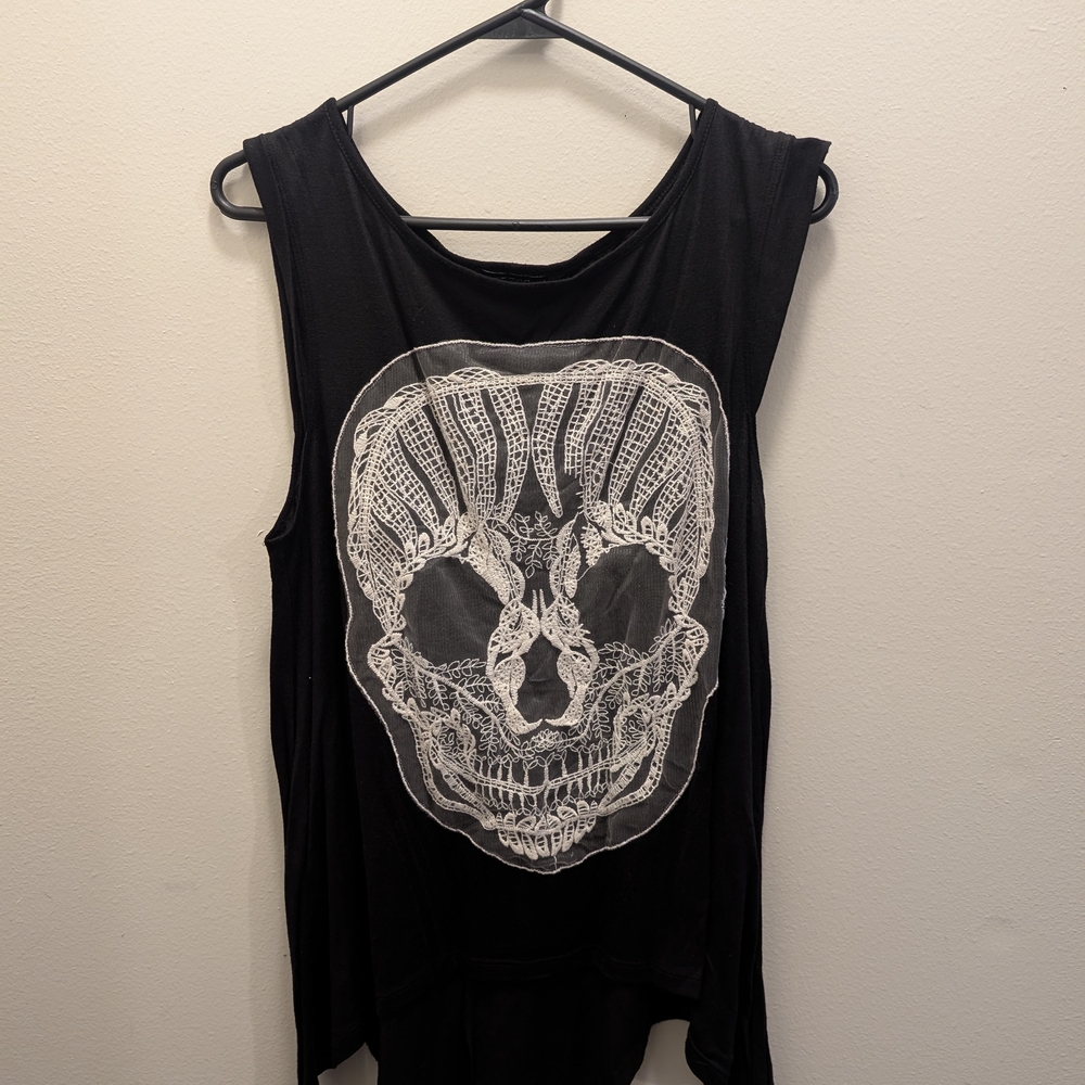 Hot Topic Black Graphic Muscle Tee